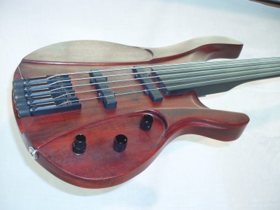 Moses Carbon Graphite USA bass: Starhawk 5 Bubinga